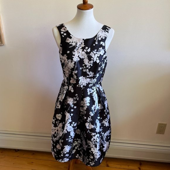Floral B&W Dress - Picture 1 of 3